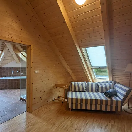 Borner Holzhaus アパート